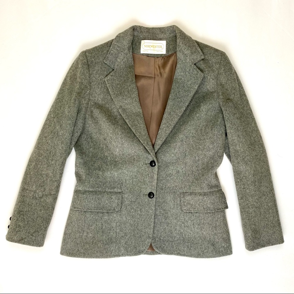 🤍 2026 Summer Fashion 🤍 
Vintage NOR’WESTER Blazer. EXCELLENT!